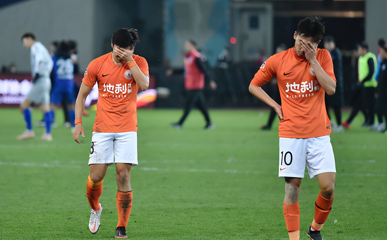 开云体育直播-联赛劲旅遭遇窘境，连场大败状态低迷