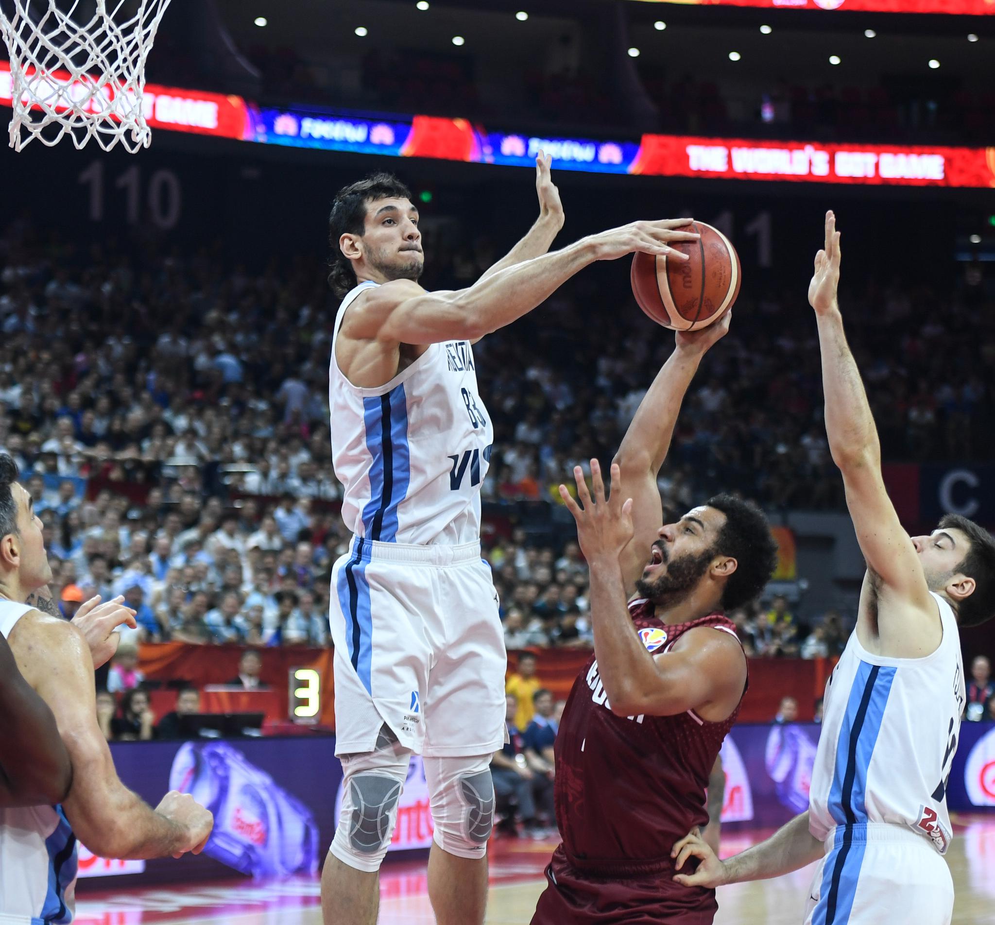 波兰轻取阿根廷，楚阿梅尼扛起全队