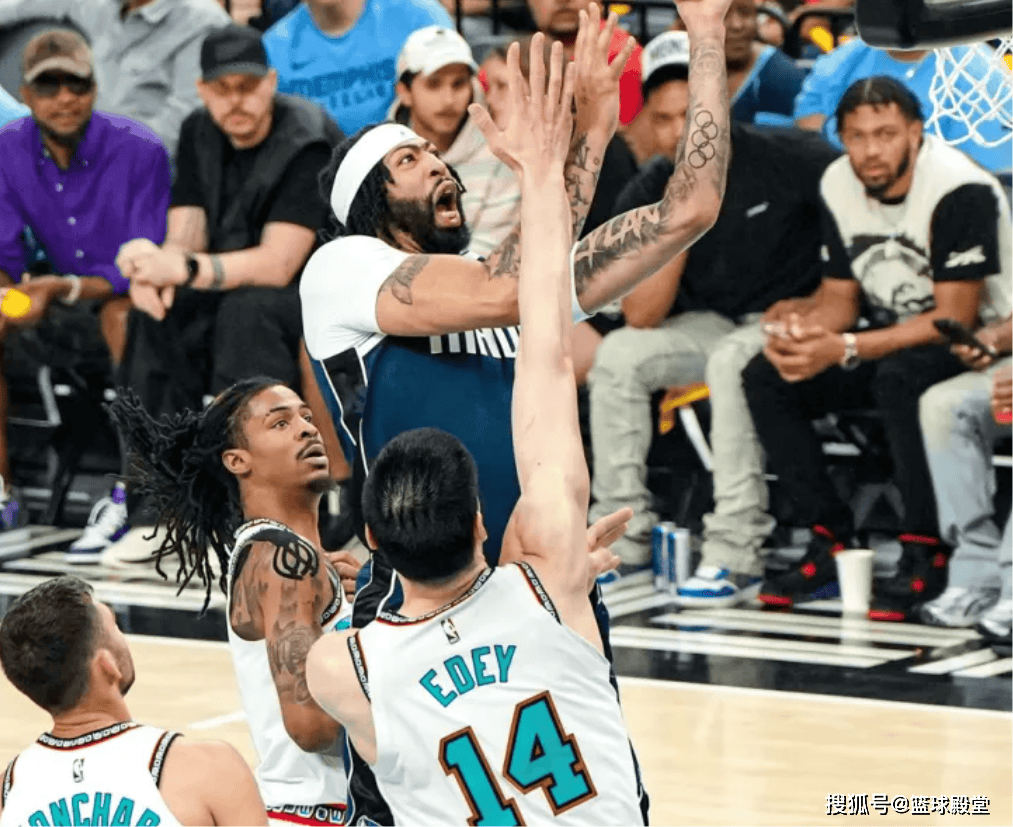 开云足球直播-灰熊绝杀爵士，浓眉哥统治全场