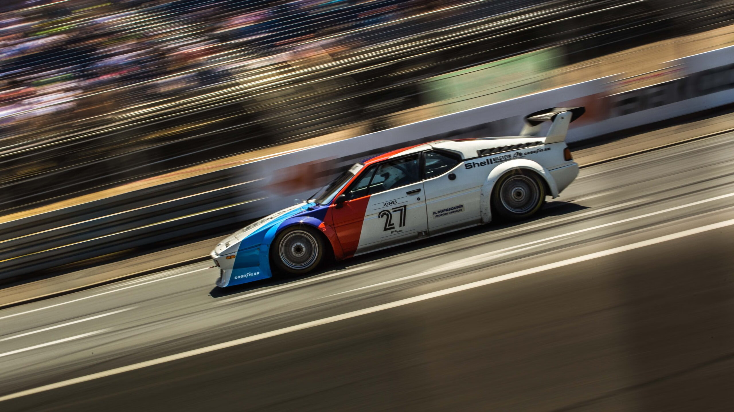 开云体育-恩比德统治级演出映照雷霆逆转风暴，双线叙事下的篮球哲学