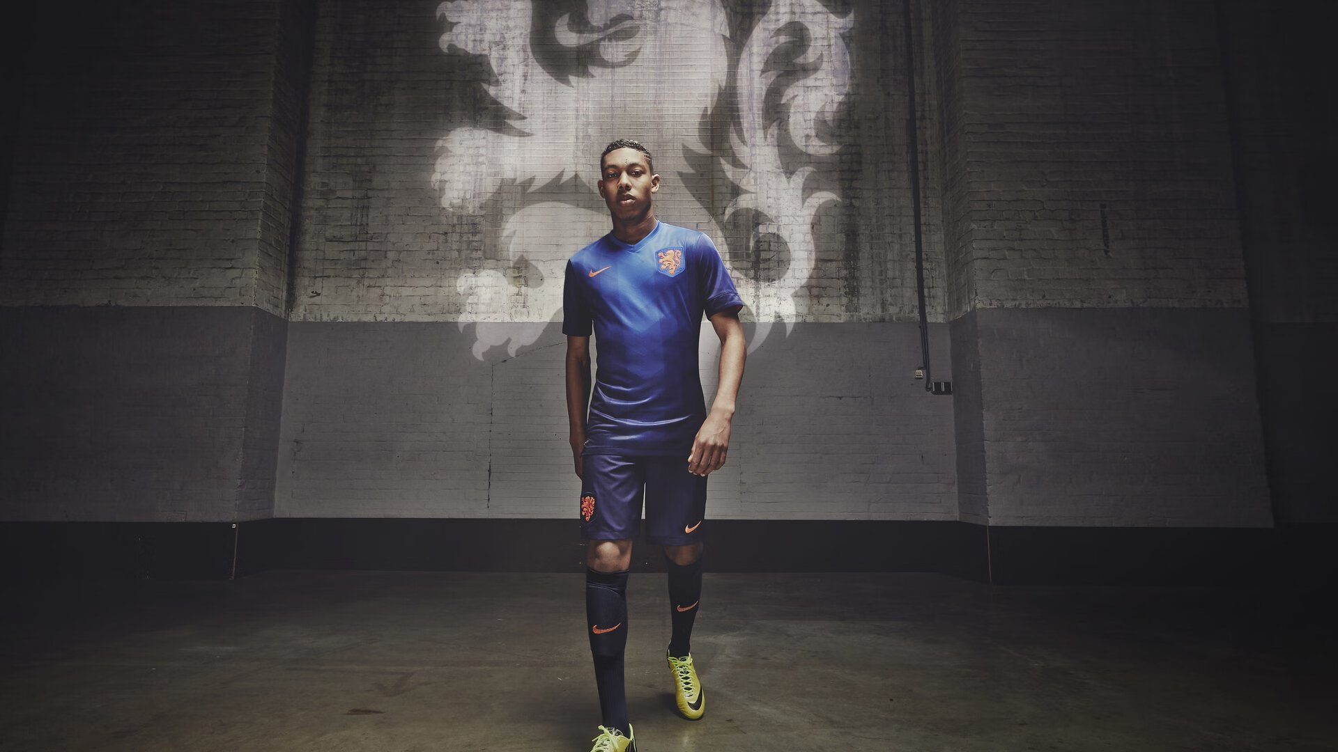 年度焦点之战之夜，德布劳内打出统治级数据，定义中场艺术新高度